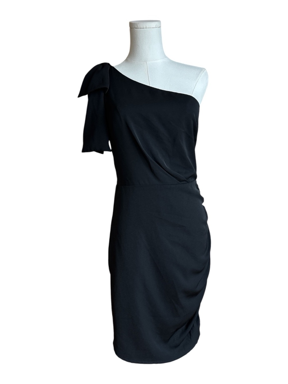 LBD18 Classic Black Off Shoulder Ruched Dress Size Small